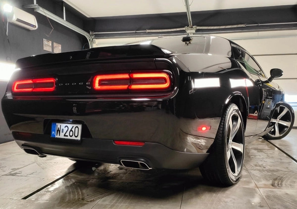 Dodge Challenger cena 135000 przebieg: 25980, rok produkcji 2019 z Radom małe 781